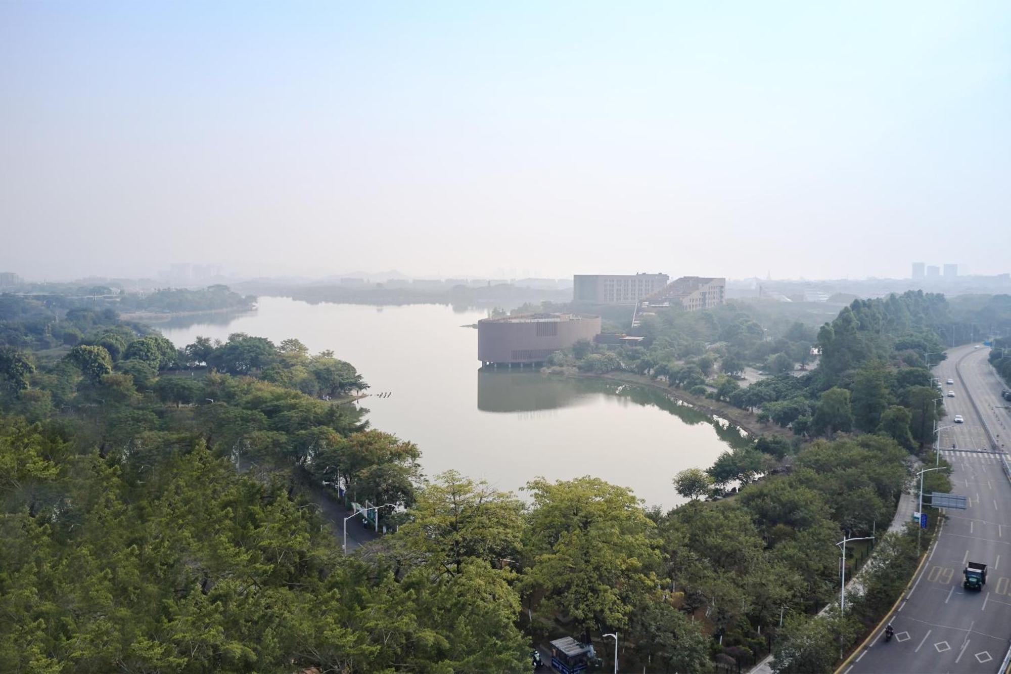 Aloft Dongguan Songshan Lake Екстер'єр фото